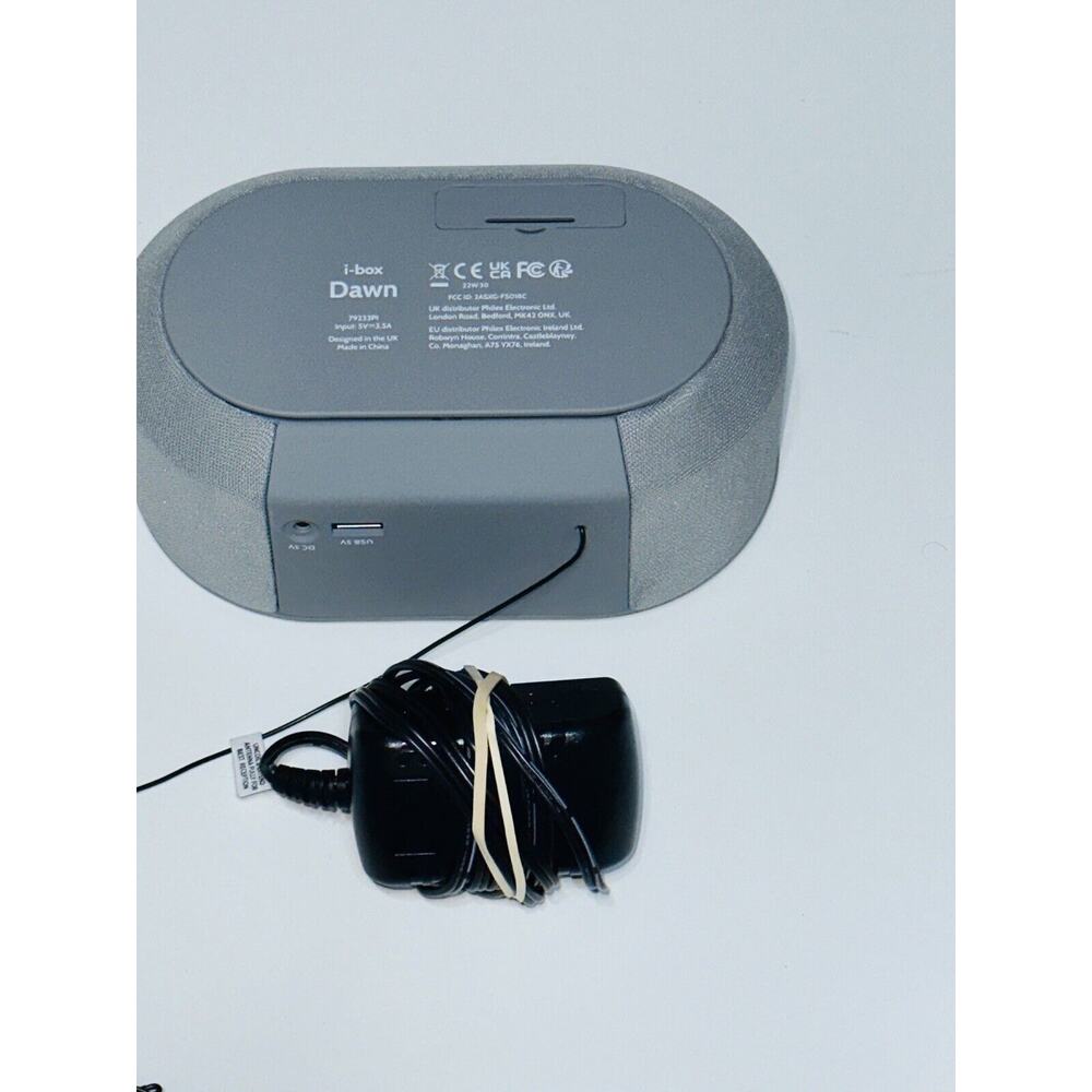 i-Box Dawn Bedside Alarm Clock w Wireless Charging Gray Charging Cable Tested